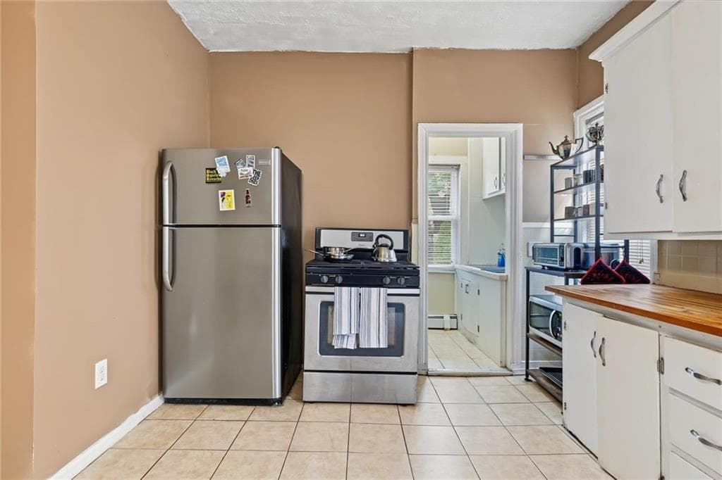 Multi Family at 211 Carpenter Street, Providence, photo 5 of 48