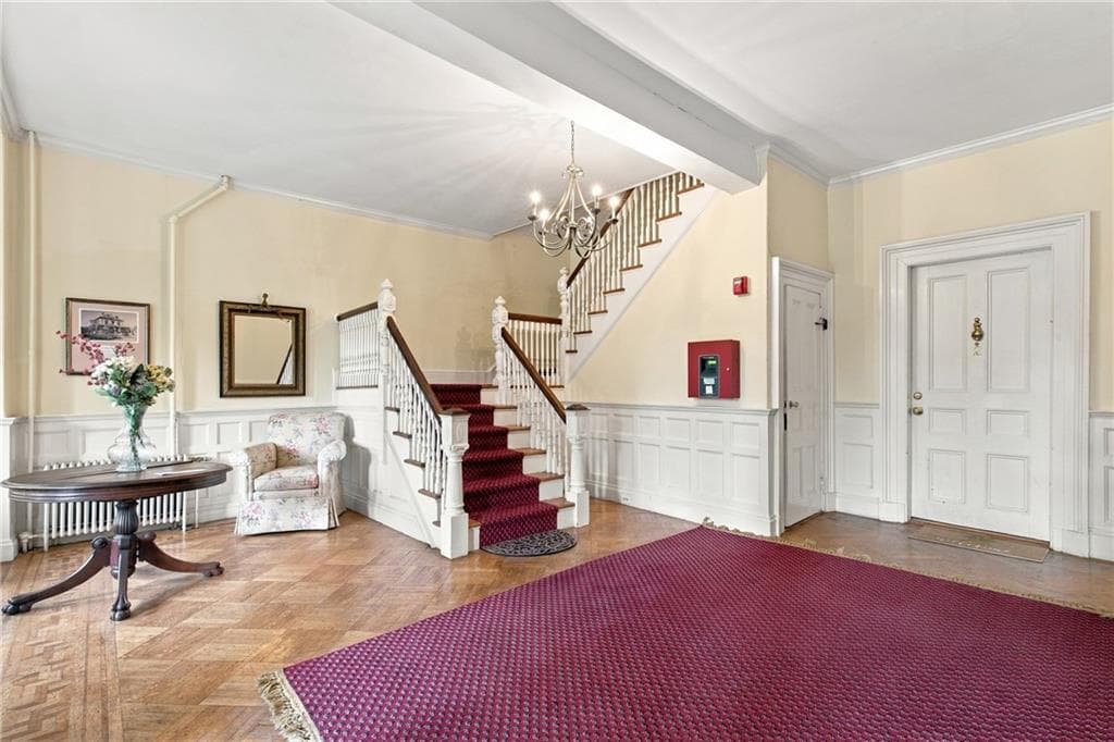 Condominium at 46 Chastellux Avenue UNIT M7, Newport, photo 3 of 20