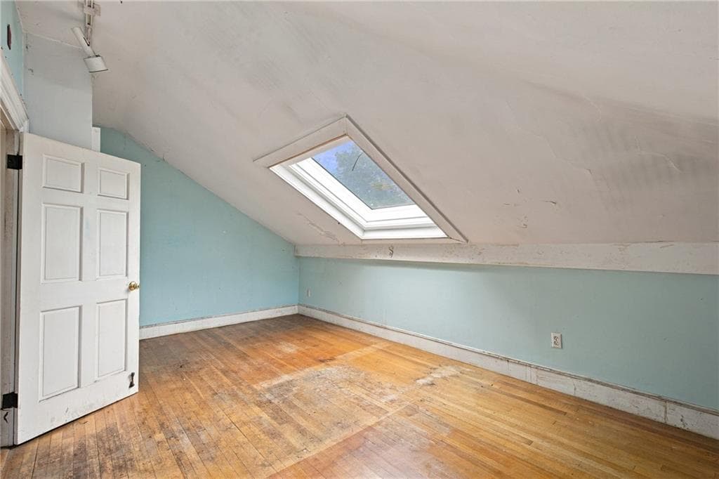 Condominium at 46 Chastellux Avenue UNIT M7, Newport, photo 10 of 20