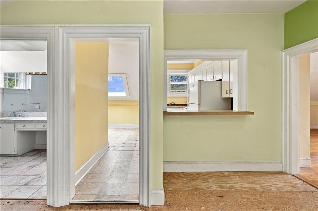 Condominium at 46 Chastellux Avenue UNIT M7, Newport, photo 18 of 20