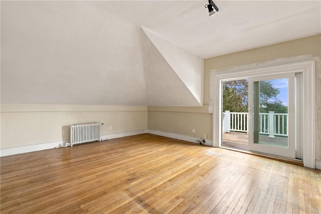 Condominium at 46 Chastellux Avenue UNIT M7, Newport, photo 11 of 20