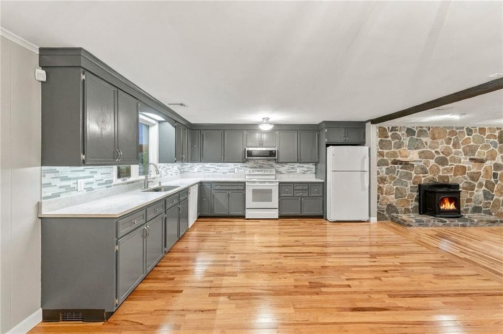 Single Family Residence at 242 Anan Wade Road, Glocester, photo 12 of 50