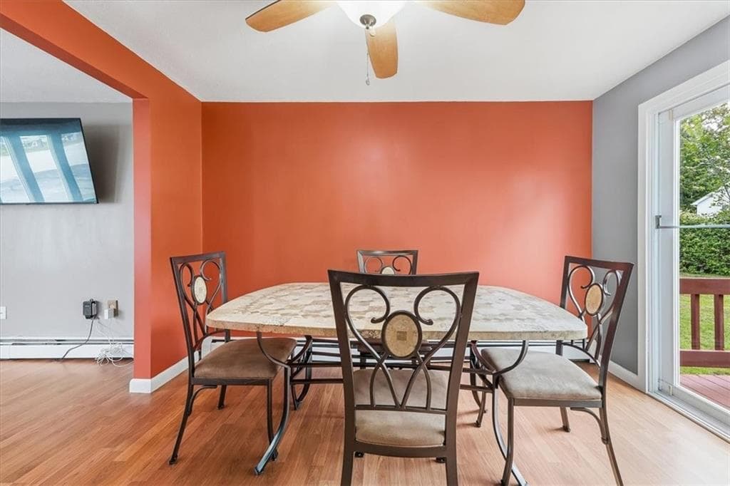 Condominium at 97 Reed Street, Warwick, photo 12 of 39