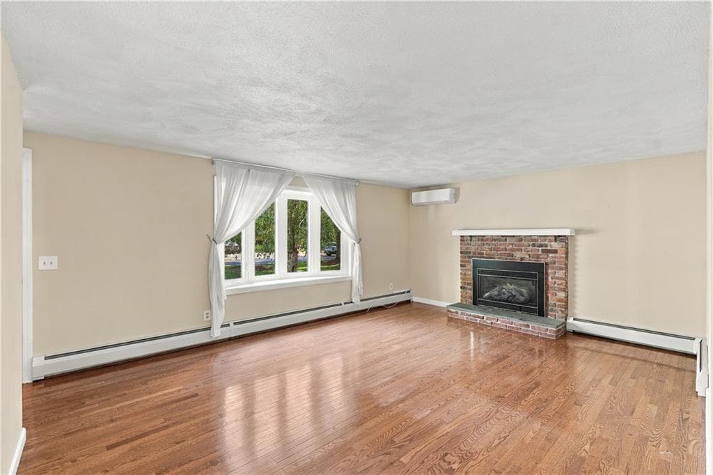 Single Family Residence at 6 Crestmont Drive, Richmond, photo 28 of 50