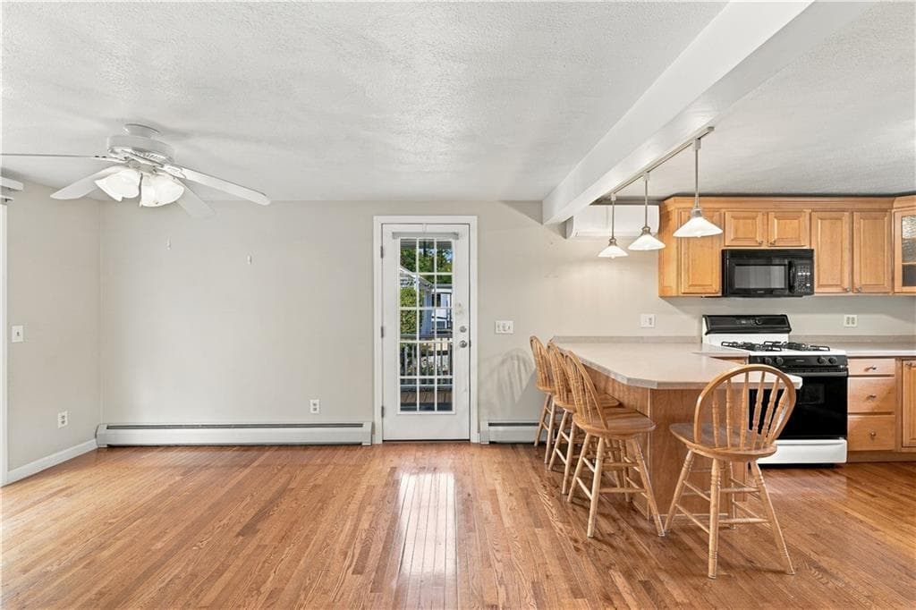 Single Family Residence at 6 Crestmont Drive, Richmond, photo 18 of 50