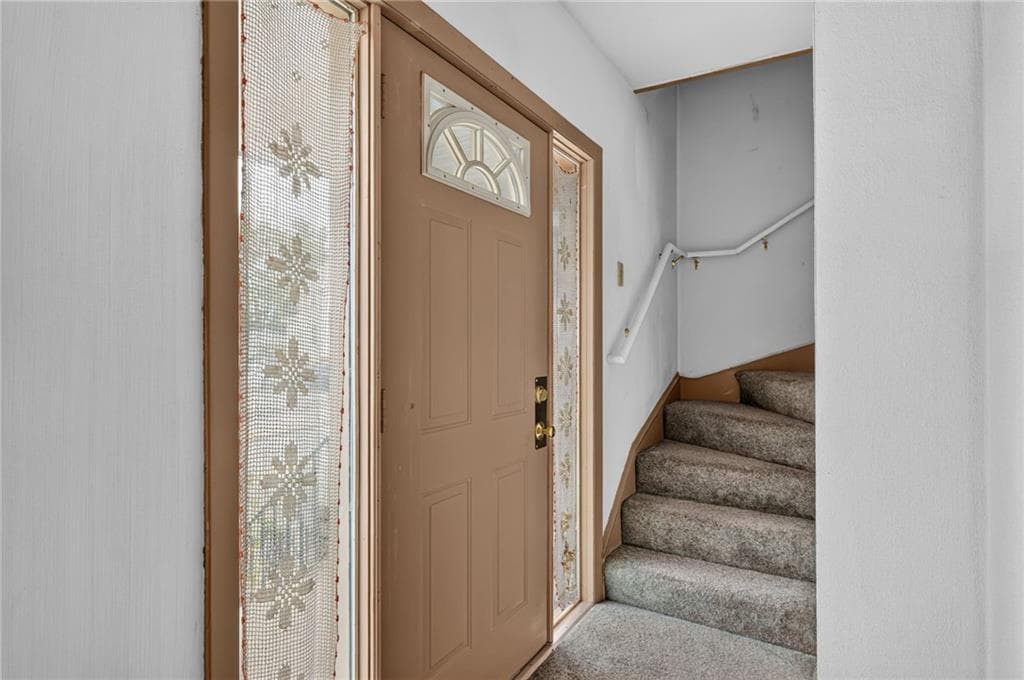 Multi Family at 484 Weeden Street, Pawtucket, photo 15 of 50