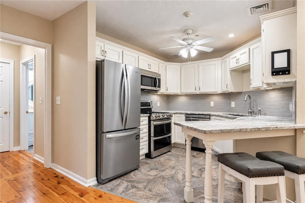 Condominium at 2 School Street UNIT 125, Lincoln, photo 9 of 20