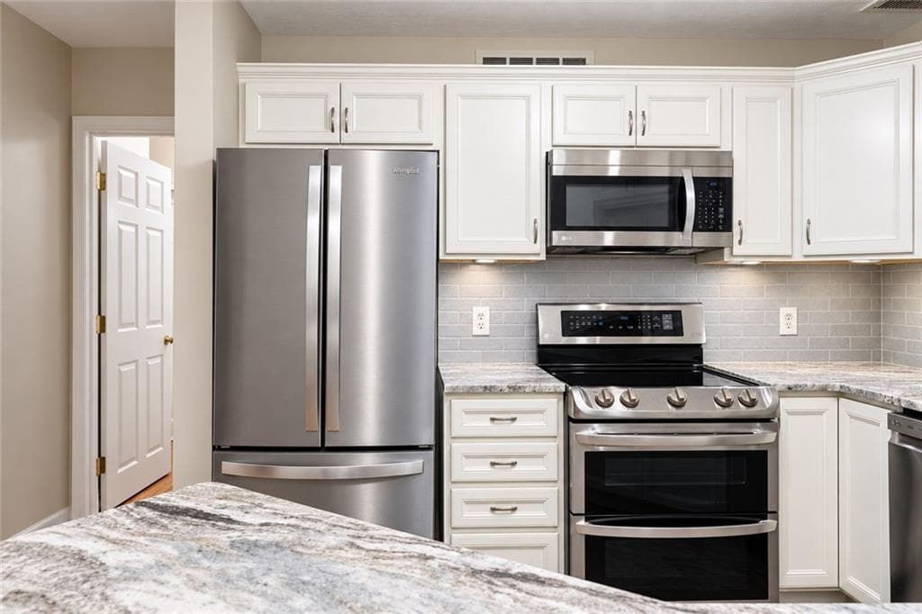 Condominium at 2 School Street UNIT 125, Lincoln, photo 10 of 20