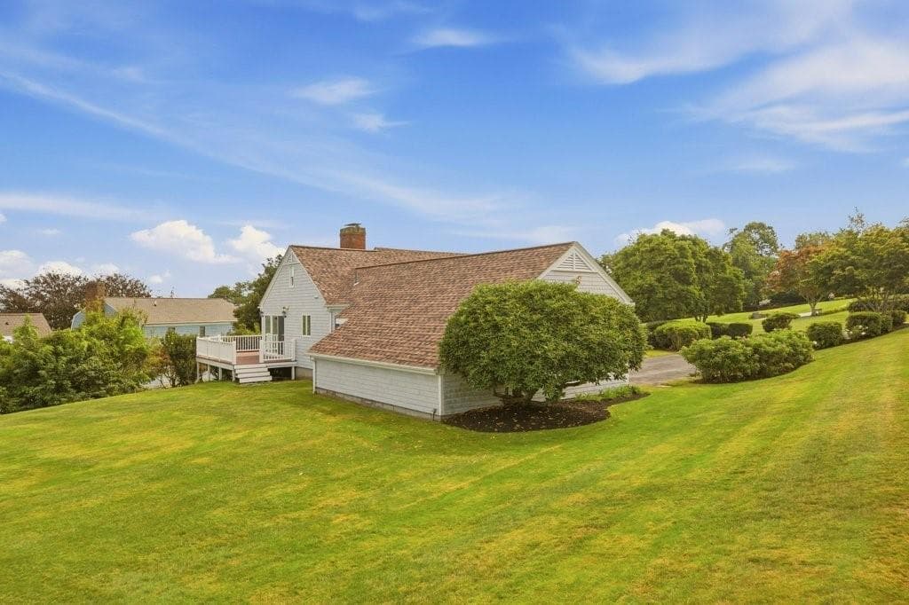 Single Family Residence at 139 Lambie Circle, Portsmouth, photo 38 of 50