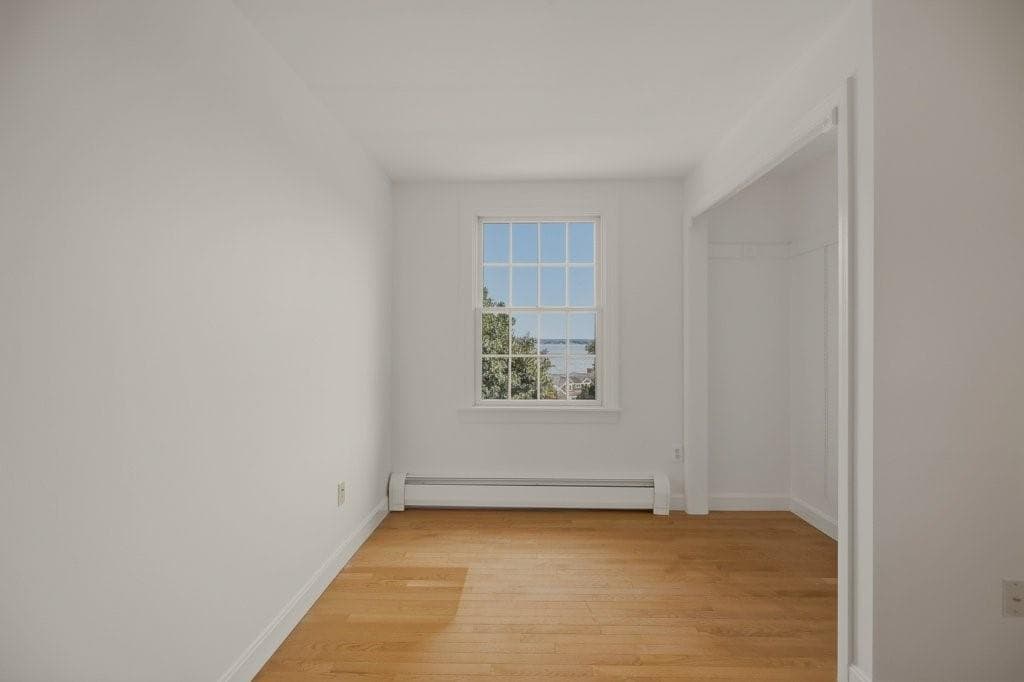 Single Family Residence at 139 Lambie Circle, Portsmouth, photo 35 of 50