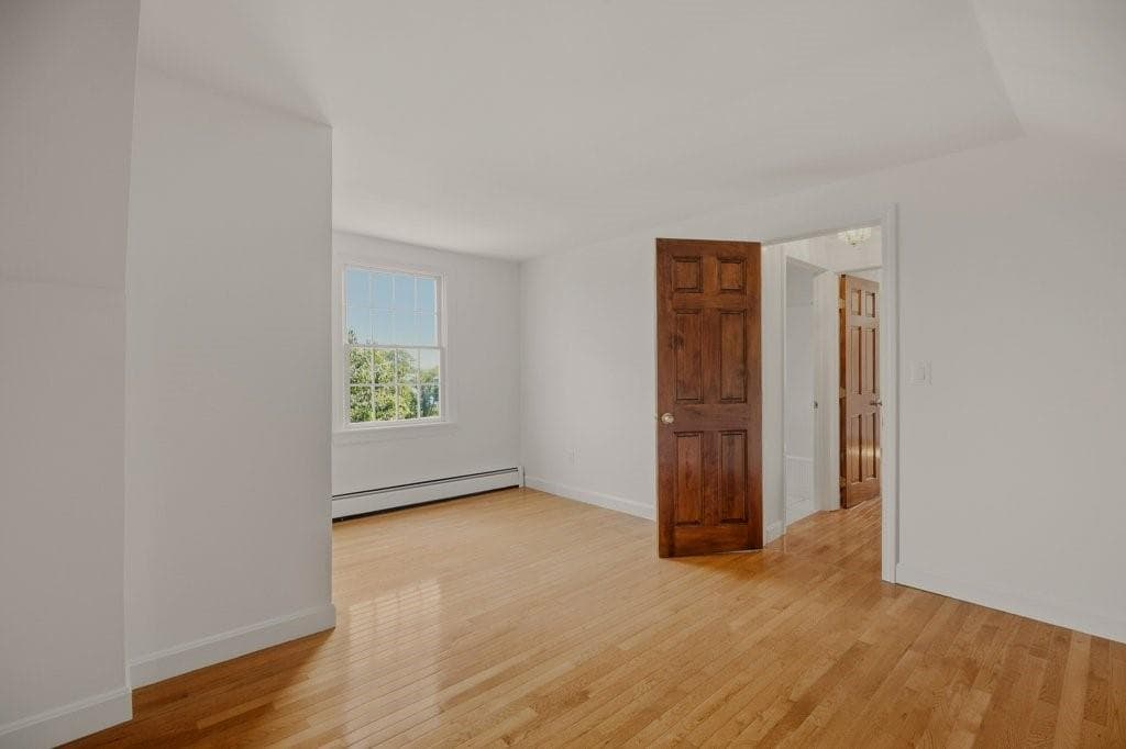 Single Family Residence at 139 Lambie Circle, Portsmouth, photo 31 of 50
