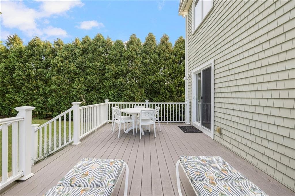 Single Family Residence at 388 Shore acres Avenue, North Kingstown, photo 27 of 31