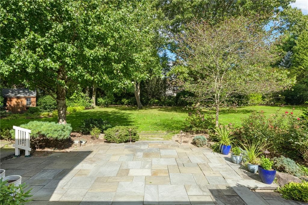 Single Family Residence at 3 Lighthouse Lane, Barrington, photo 32 of 39
