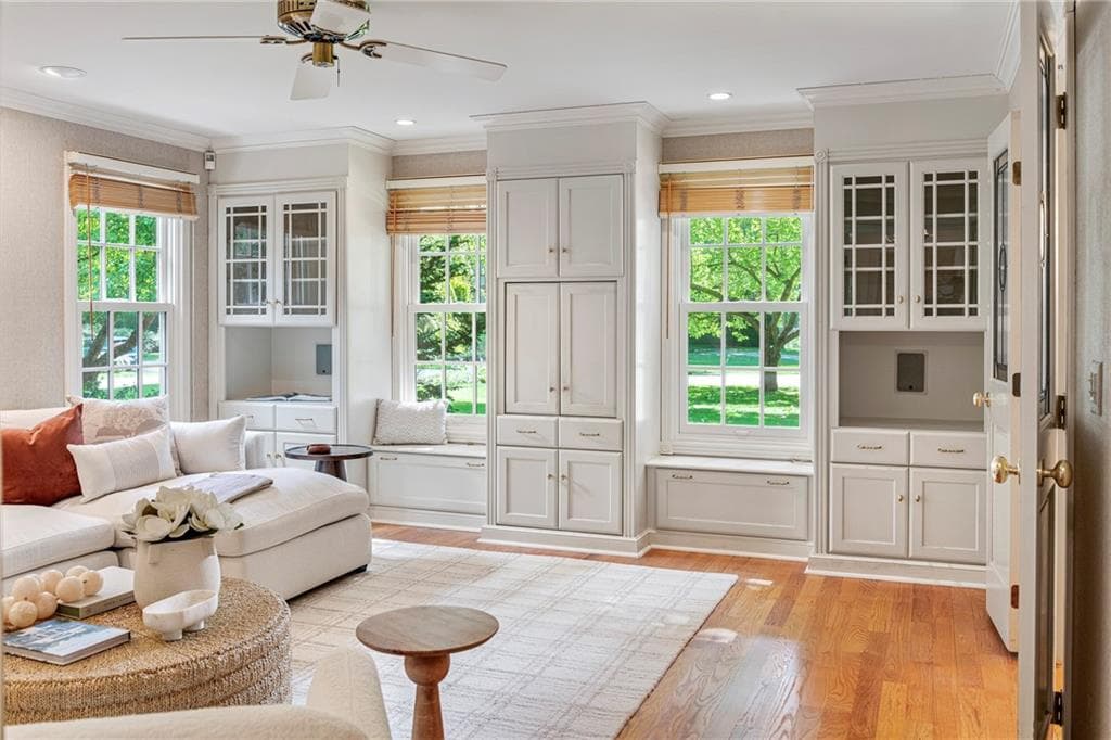 Single Family Residence at 3 Lighthouse Lane, Barrington, photo 5 of 39