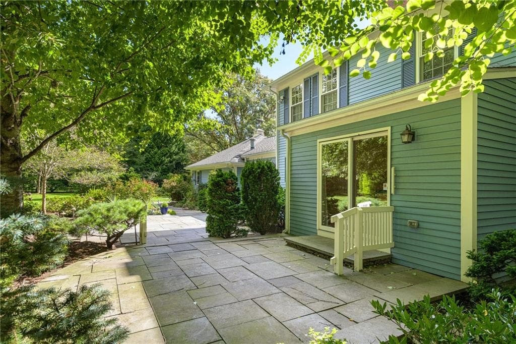 Single Family Residence at 3 Lighthouse Lane, Barrington, photo 34 of 39