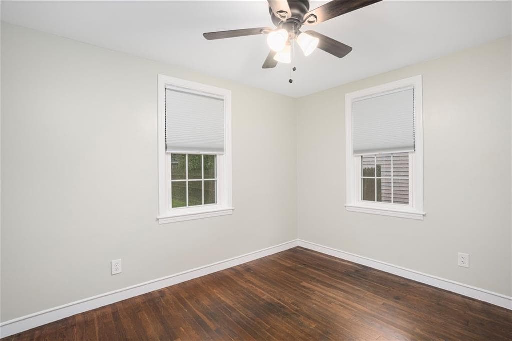 Single Family Residence at 37 Haverford Road, Warwick, photo 13 of 27