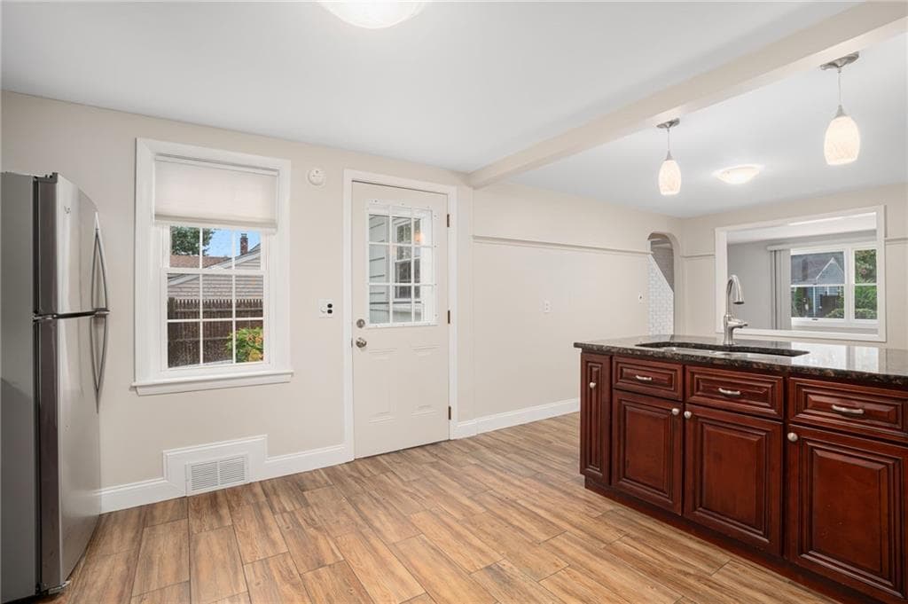 Single Family Residence at 37 Haverford Road, Warwick, photo 12 of 27