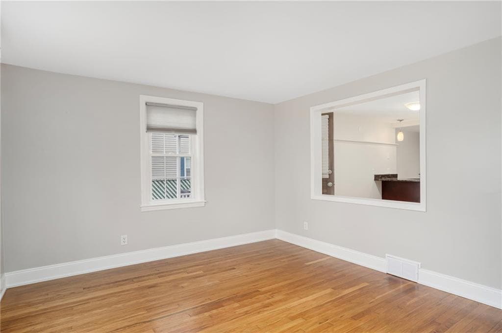 Single Family Residence at 37 Haverford Road, Warwick, photo 7 of 27