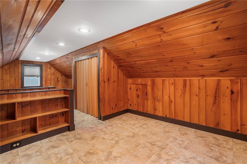 Single Family Residence at 37 Haverford Road, Warwick, photo 18 of 27