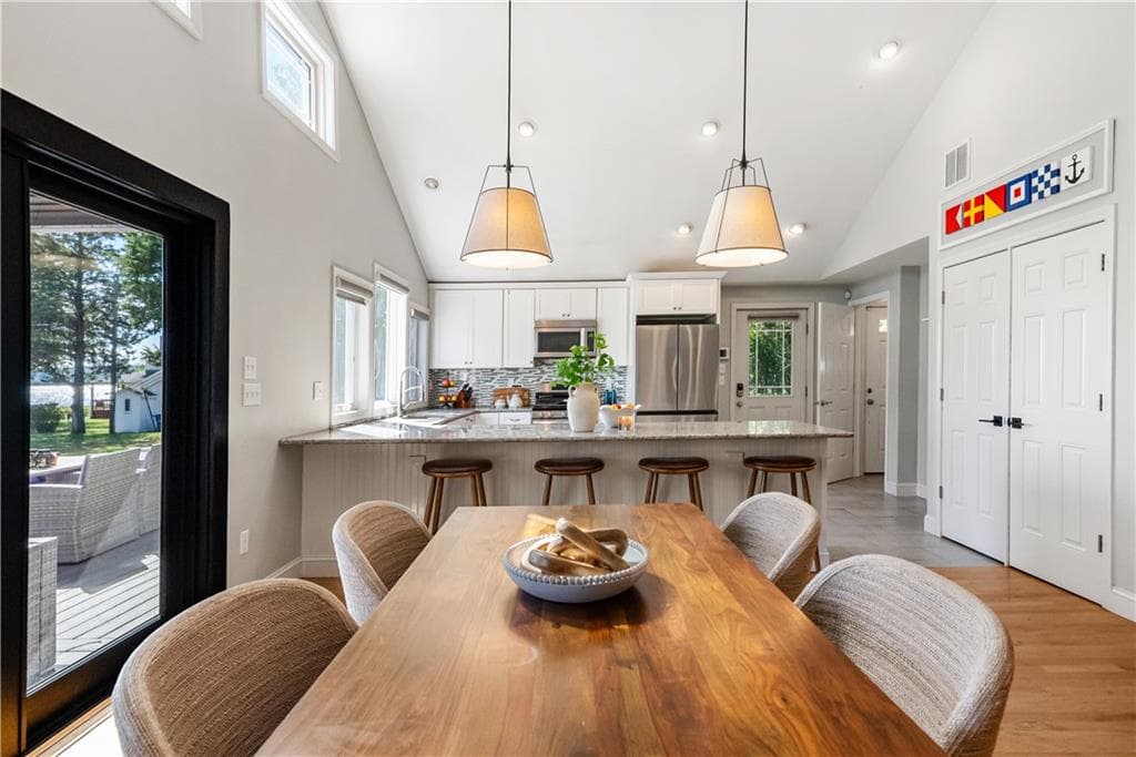 Single Family Residence at 35 Sylvia Drive, Warwick, photo 10 of 30