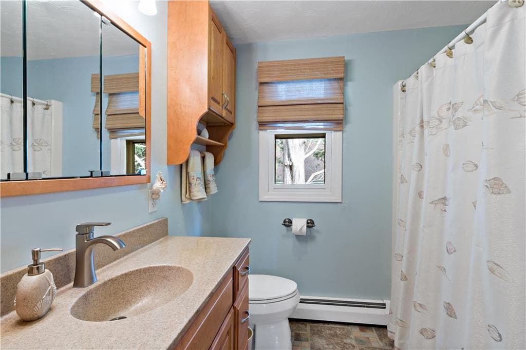 Single Family Residence at 975 Anthony Road, Portsmouth, photo 22 of 38