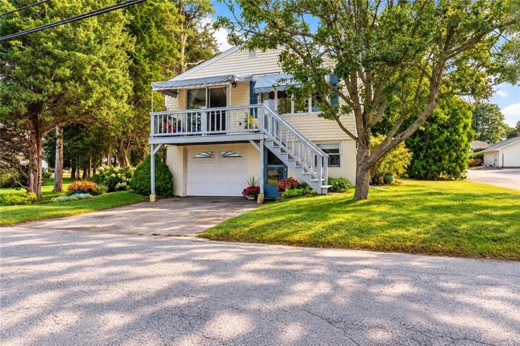 Single Family Residence at 975 Anthony Road, Portsmouth, photo 3 of 38