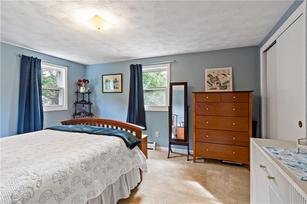 Single Family Residence at 975 Anthony Road, Portsmouth, photo 25 of 38