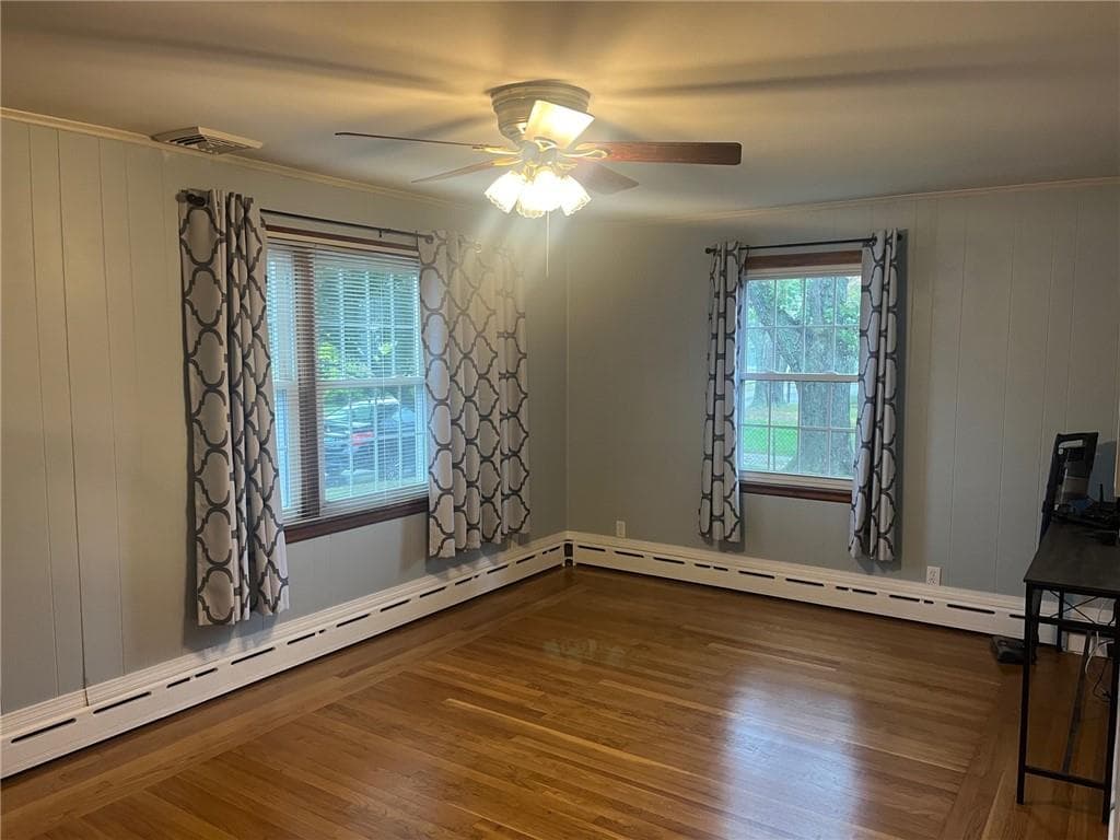 Single Family Residence at 456 Elm Street, Warwick, photo 10 of 32