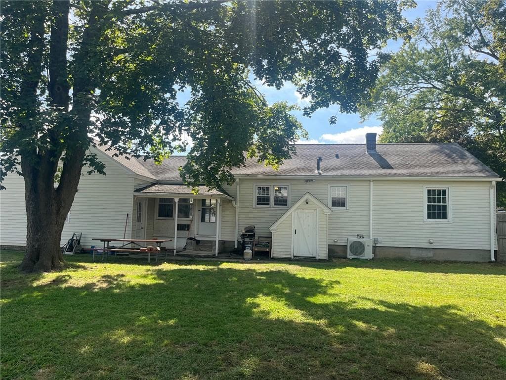 Single Family Residence at 456 Elm Street, Warwick, photo 4 of 32