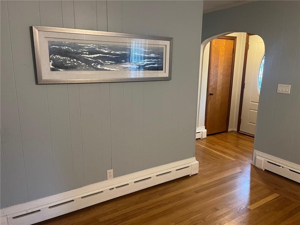 Single Family Residence at 456 Elm Street, Warwick, photo 8 of 32