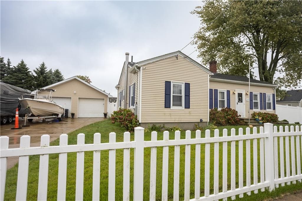 Single Family Residence at 359 Carter Avenue, Pawtucket, photo 29 of 29