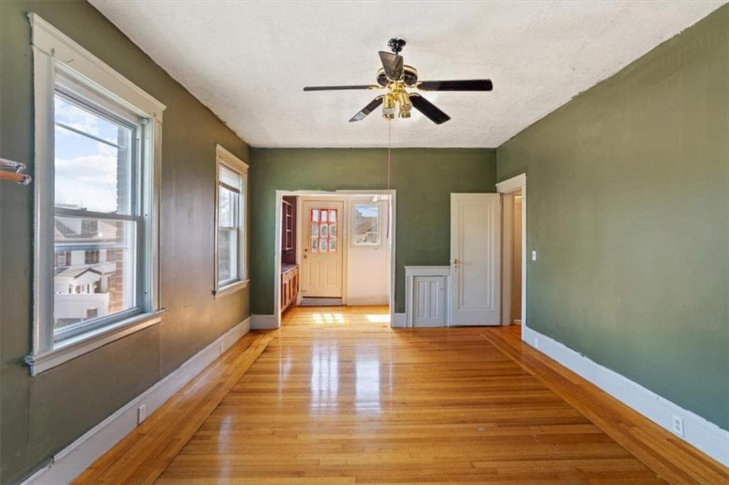 Single Family Residence at 246 Lenox Avenue, Providence, photo 23 of 49