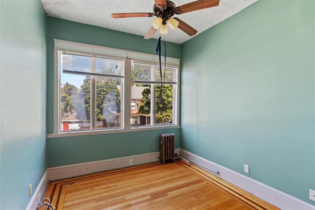 Single Family Residence at 246 Lenox Avenue, Providence, photo 28 of 49
