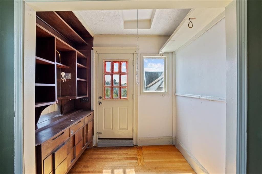 Single Family Residence at 246 Lenox Avenue, Providence, photo 24 of 49