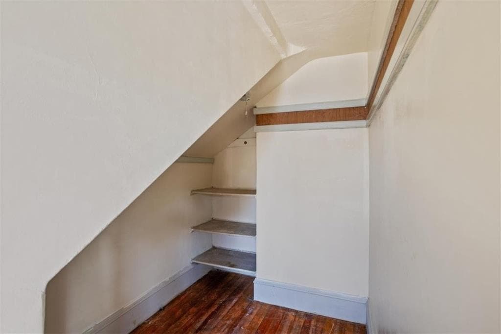 Single Family Residence at 246 Lenox Avenue, Providence, photo 33 of 49
