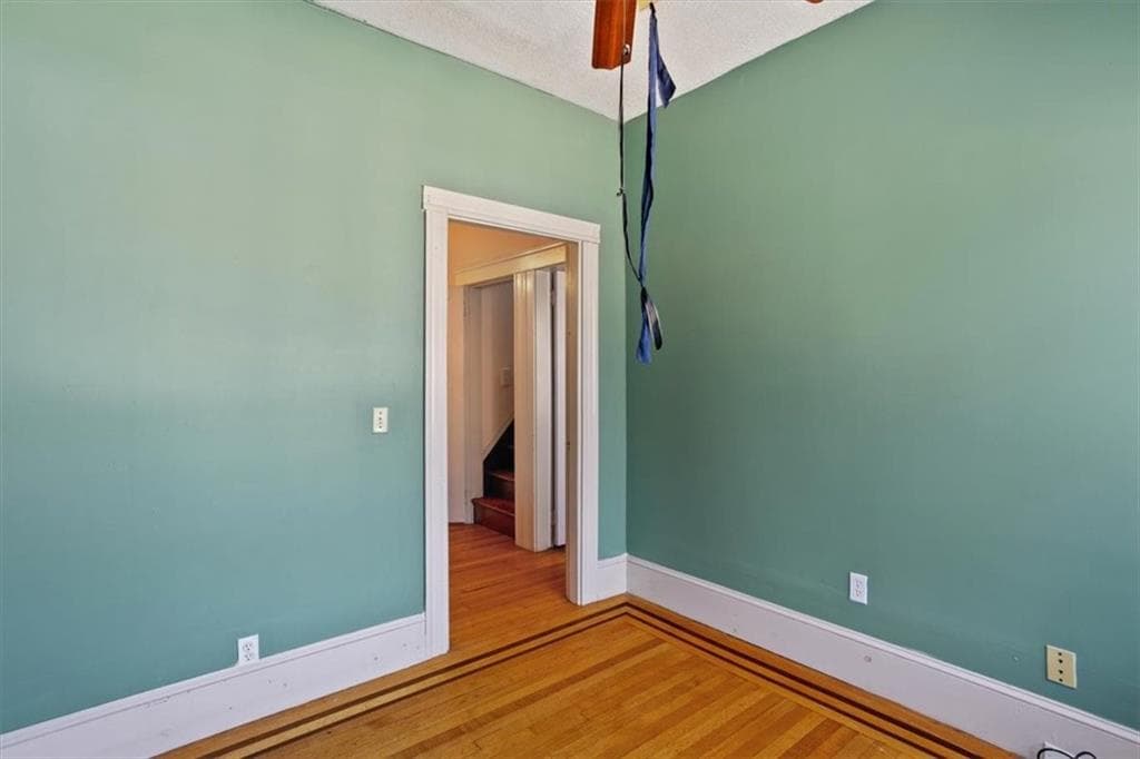 Single Family Residence at 246 Lenox Avenue, Providence, photo 29 of 49