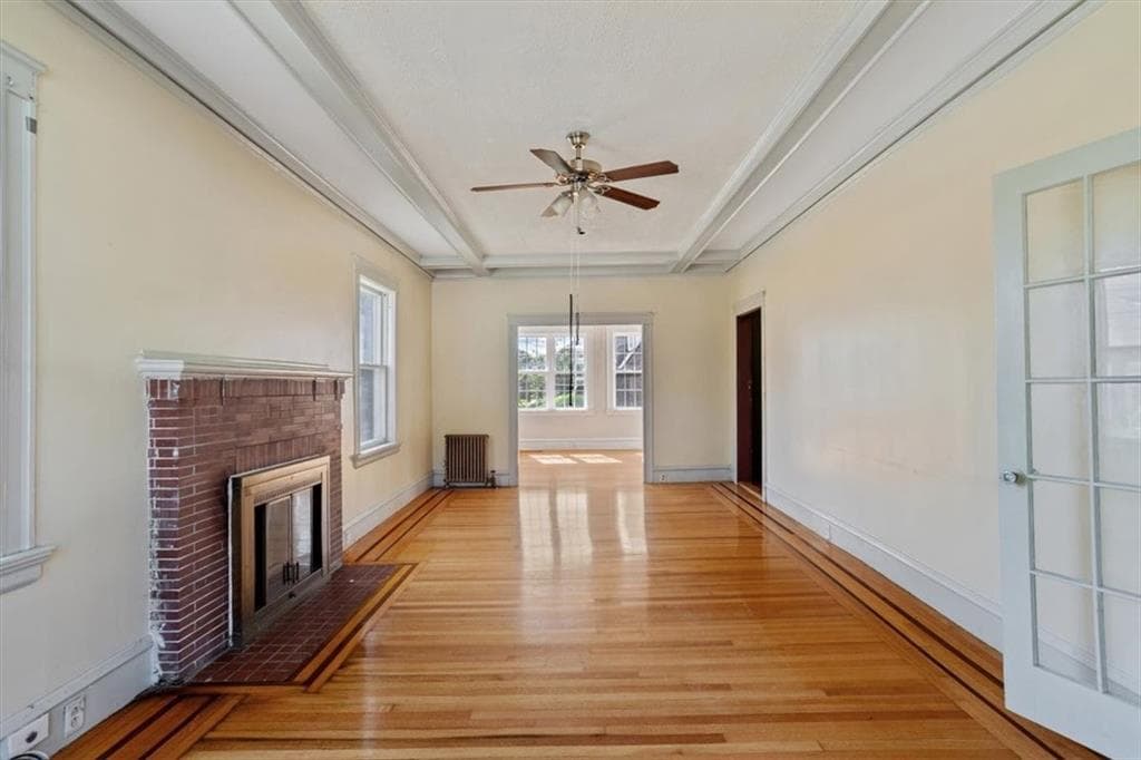 Single Family Residence at 246 Lenox Avenue, Providence, photo 8 of 49