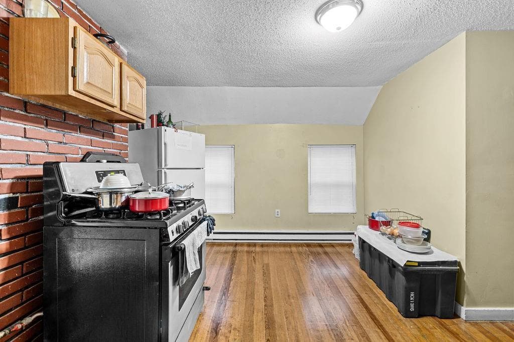 Commercial at 517 511 High Street, Central Falls, photo 6 of 40