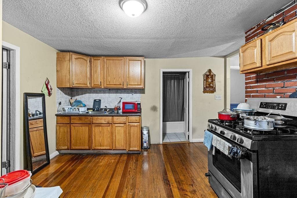 Commercial at 517 511 High Street, Central Falls, photo 7 of 40