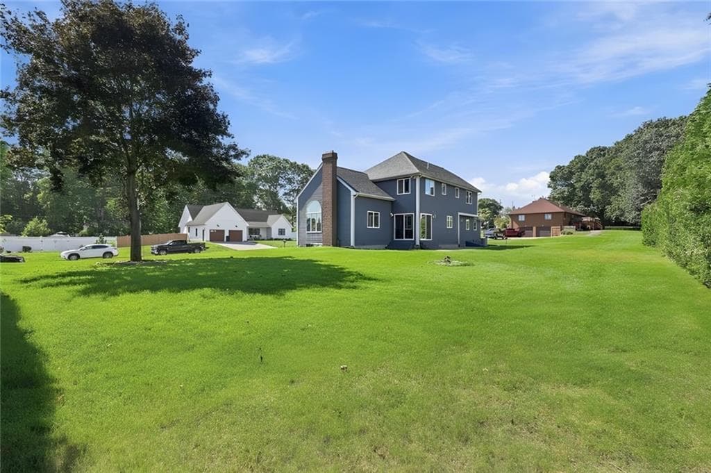Single Family Residence at 8 Lake View Court, Johnston, photo 3 of 23