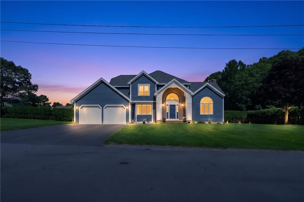 8 Lake View Court