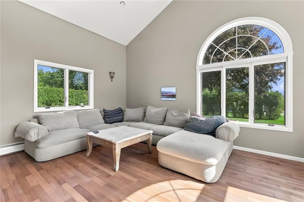 Single Family Residence at 8 Lake View Court, Johnston, photo 8 of 23