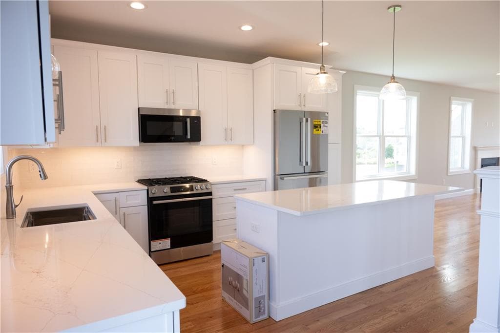 25 Bunker Hill Crossing