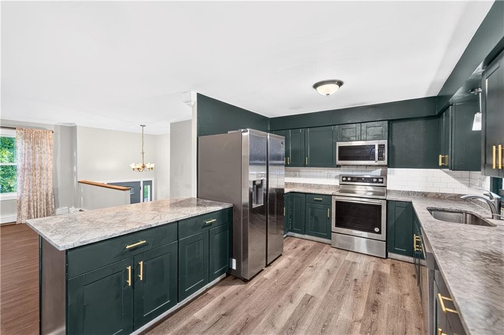 Single Family Residence at 543 Main Street, Hopkinton, photo 6 of 47
