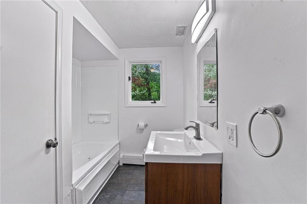 Single Family Residence at 15 Atlantic Avenue, North Providence, photo 9 of 32