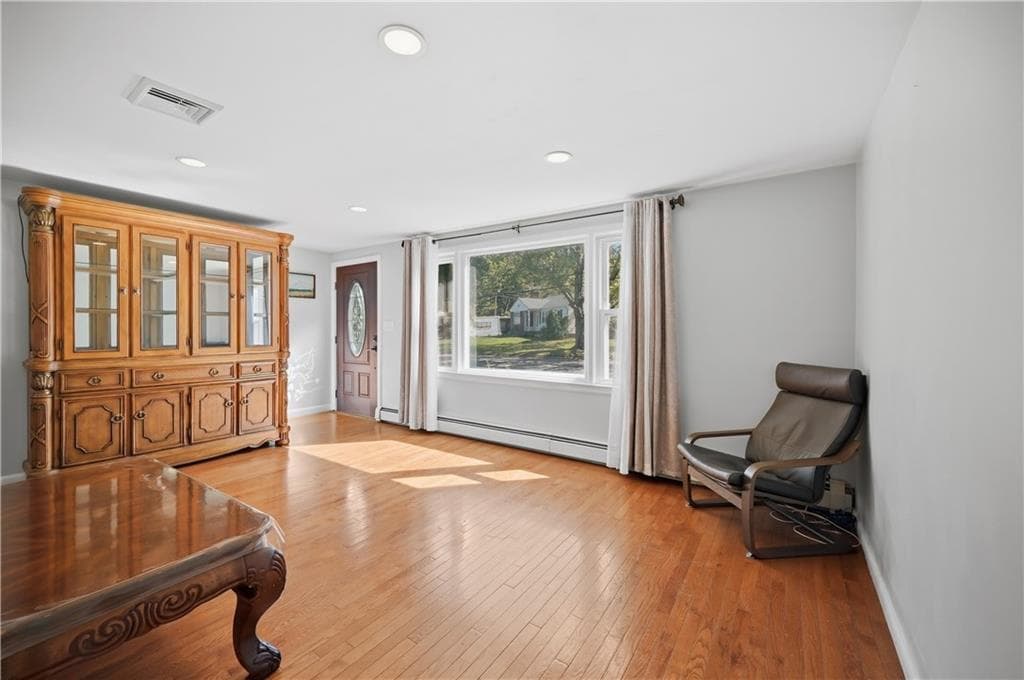 Single Family Residence at 11 Rockhill Drive, Cranston, photo 5 of 18