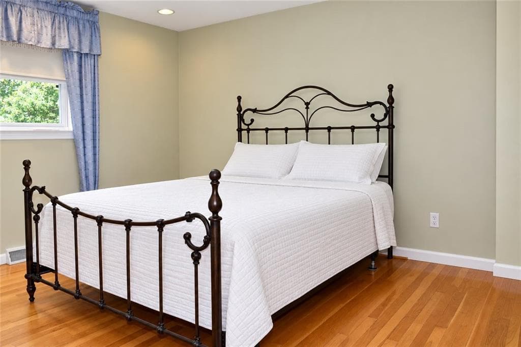 Single Family Residence at Coventry, photo 13 of 36