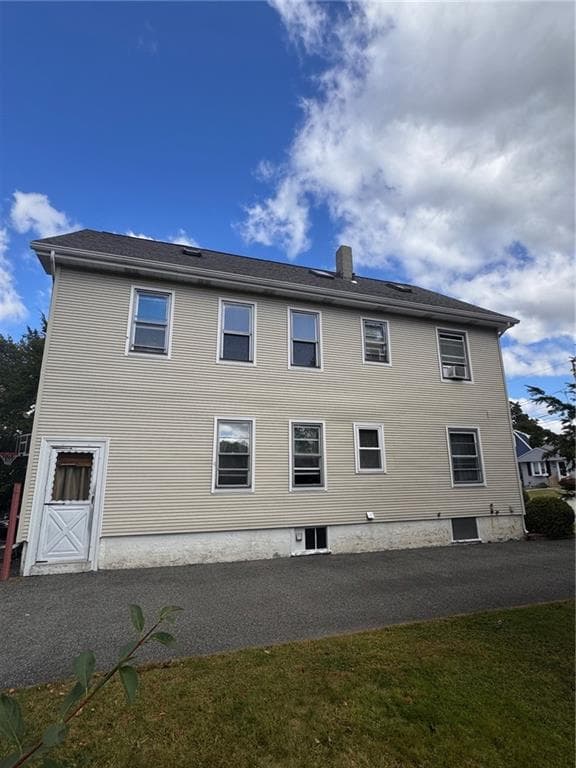 Multi Family at 71 Rowe Avenue, Pawtucket, photo 7 of 8