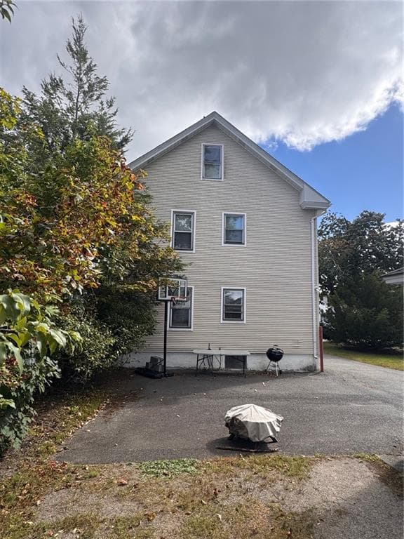 Multi Family at 71 Rowe Avenue, Pawtucket, photo 5 of 8