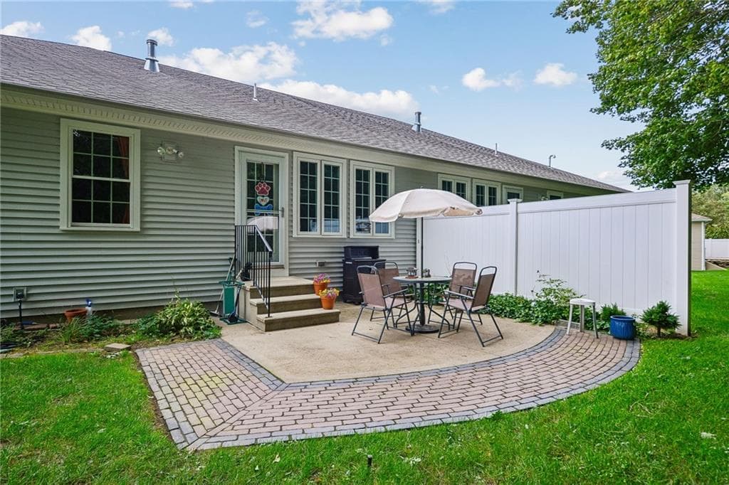 Condominium at 56 Meghan Lane UNIT 56, North Kingstown, photo 5 of 27
